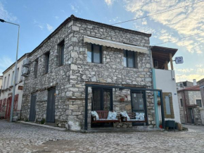 Mono Urla